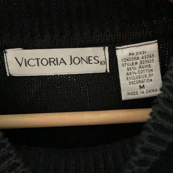 CHRISTMAS SWEATER Vintage Beaded & Warm - Picture 13 of 13